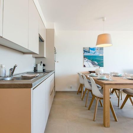 Cosy Studio With Sea View In Oostende Buitenkant foto