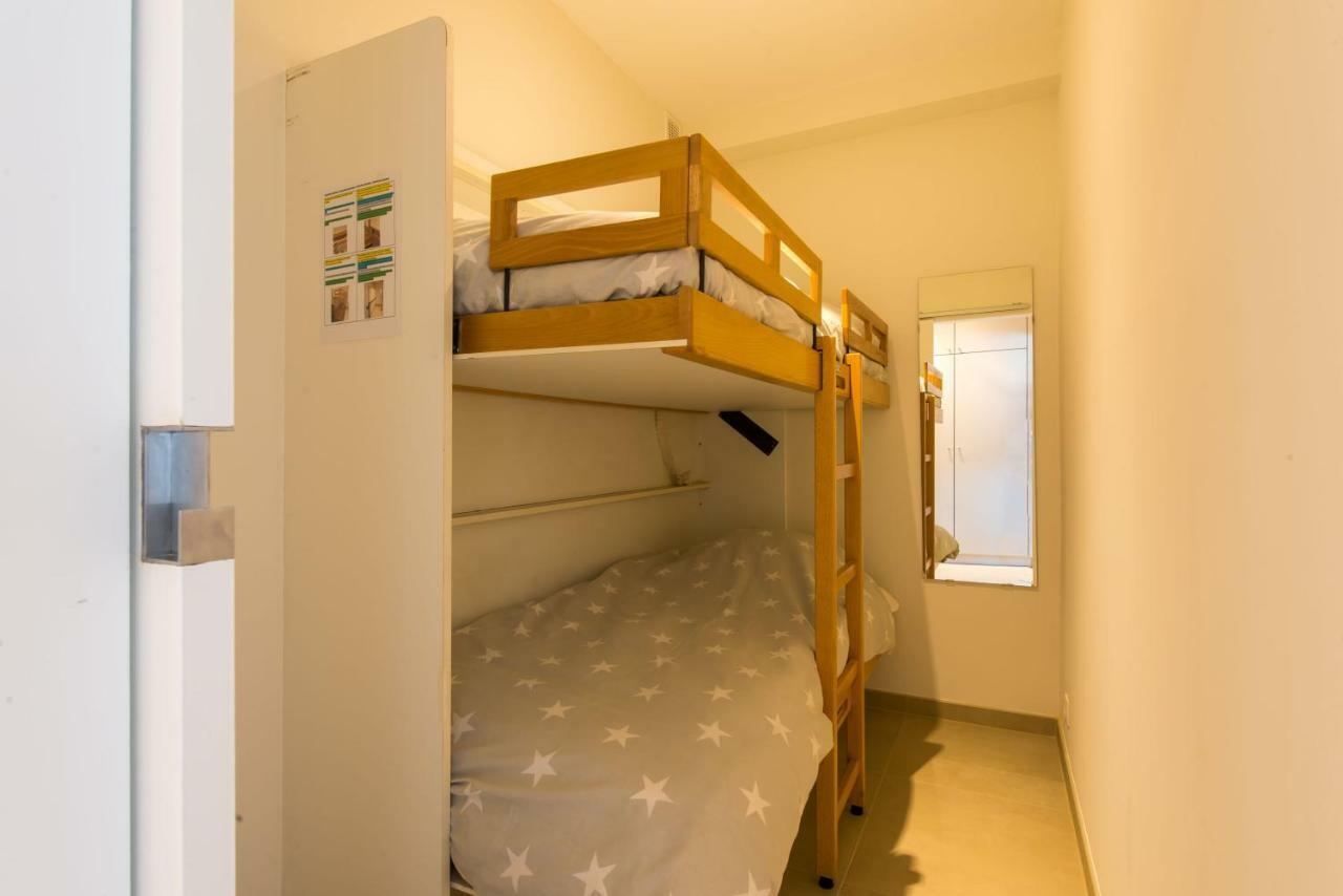 Cosy Studio With Sea View In Oostende Buitenkant foto