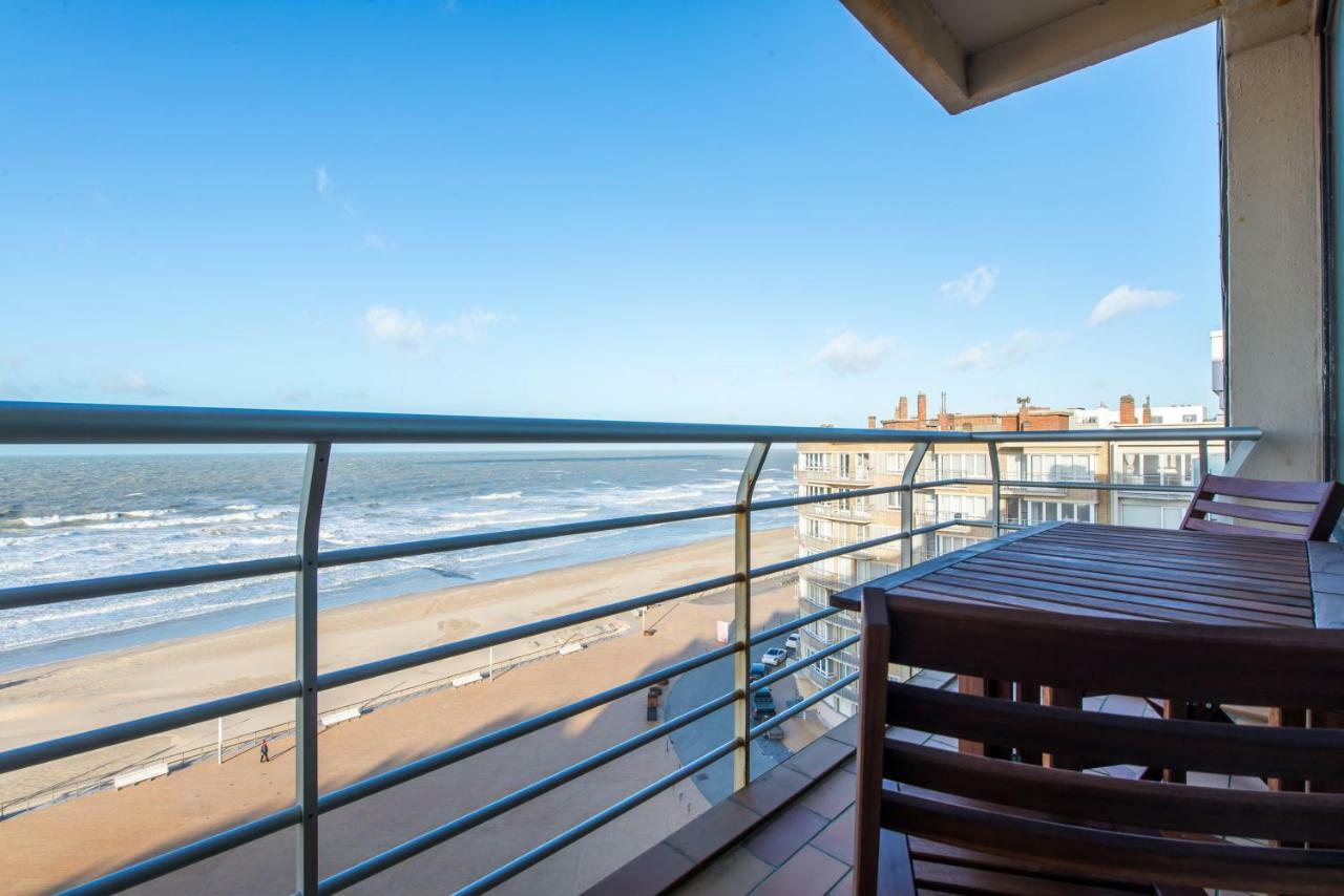 Cosy Studio With Sea View In Oostende Buitenkant foto